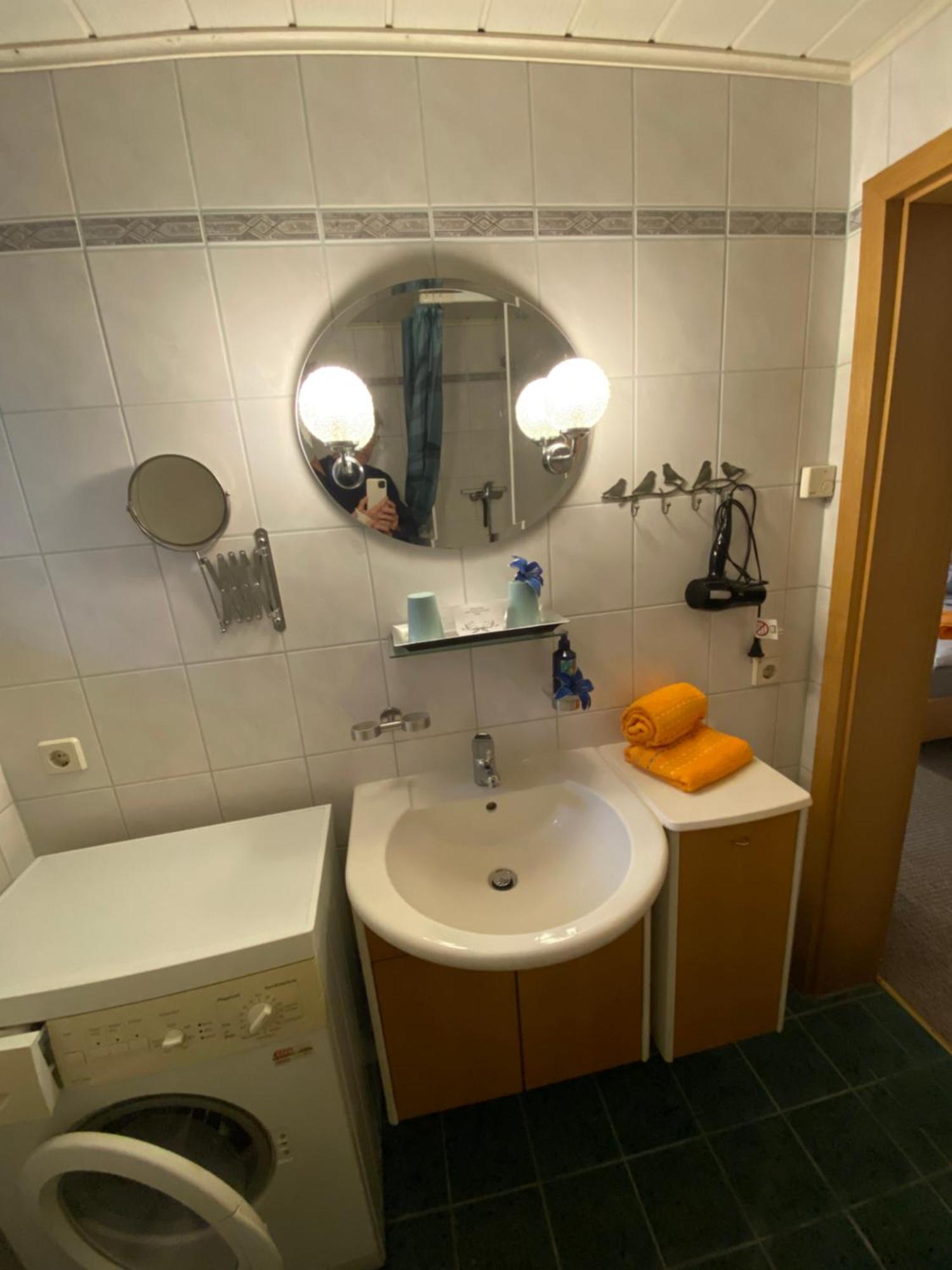 Grosse Helle Wohnung Am Wald In Bad Saarow Nahe Gruenheide Und Berlin Souterrain Zewnętrze zdjęcie