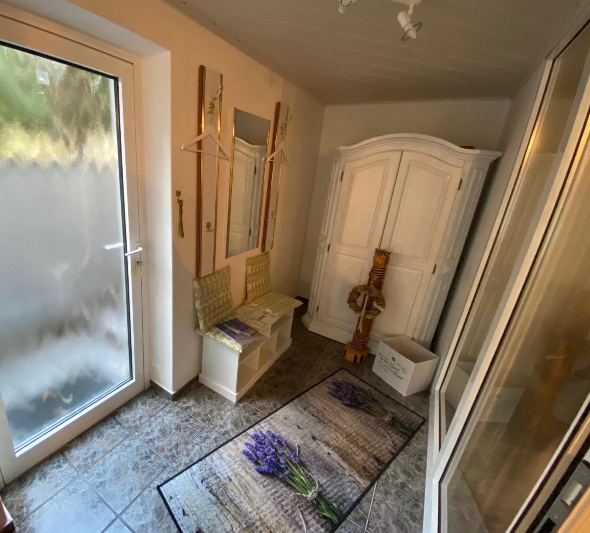 Grosse Helle Wohnung Am Wald In Bad Saarow Nahe Gruenheide Und Berlin Souterrain Zewnętrze zdjęcie