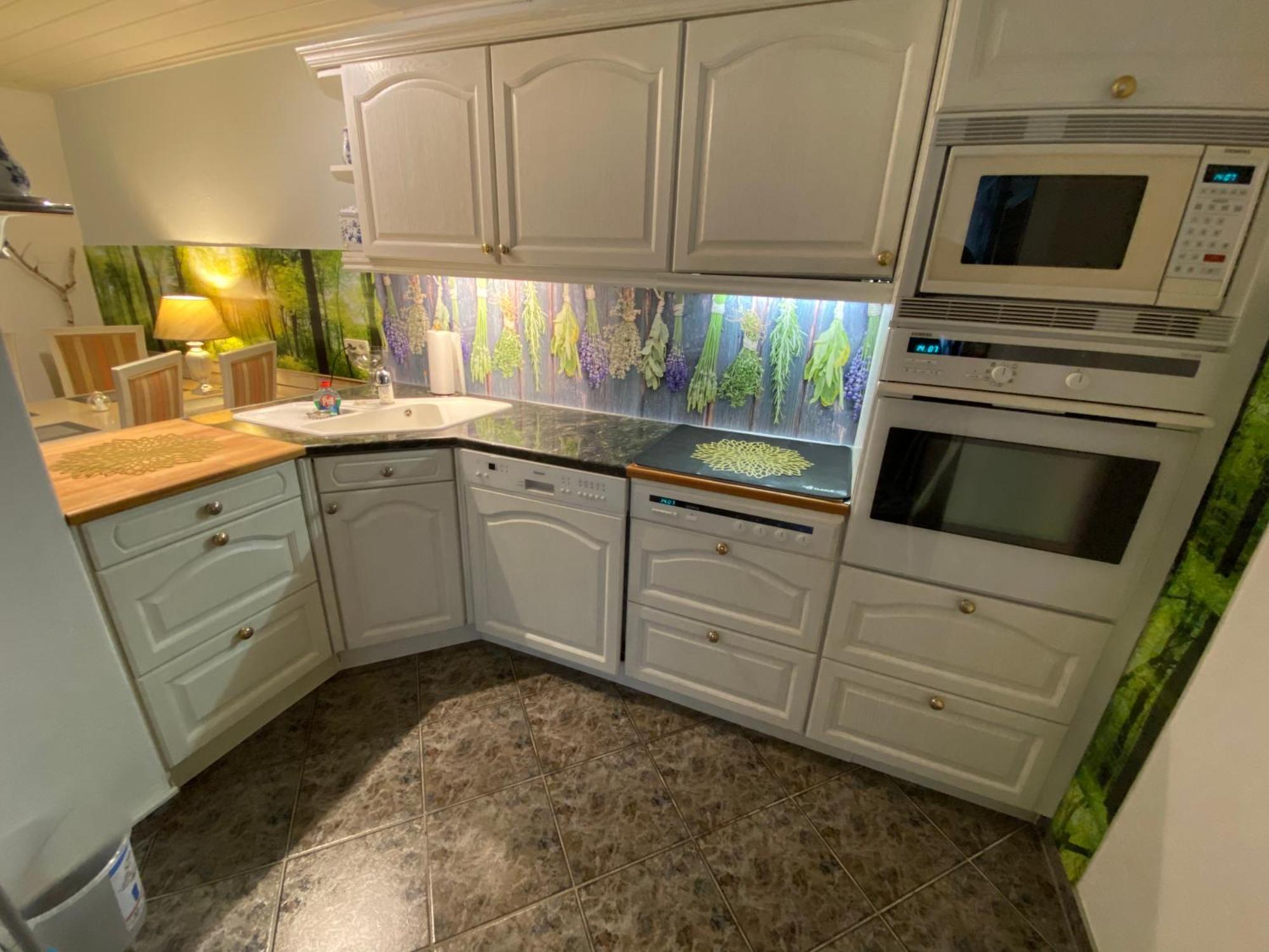 Grosse Helle Wohnung Am Wald In Bad Saarow Nahe Gruenheide Und Berlin Souterrain Zewnętrze zdjęcie